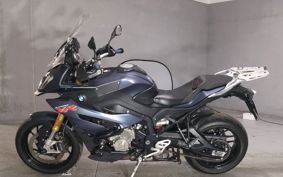 BMW S1000XR 2017 0D03