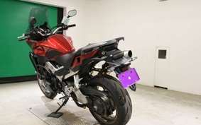 HONDA VFR800X 2013 RC80