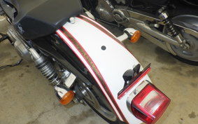 HARLEY XL883LI