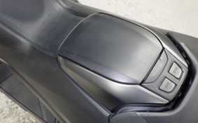 YAMAHA T-MAX 560 T 2020 SJ19J