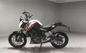 KTM 200 DUKE JUC4