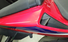 HONDA CBR600RR 2025 PC40