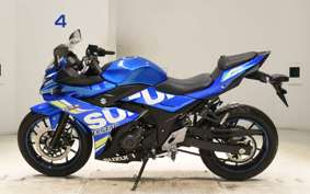 SUZUKI GSX250 R