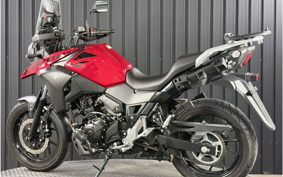 SUZUKI STROM 250 DS11A