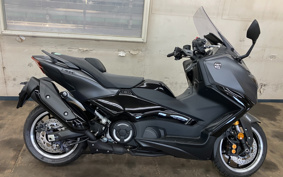 YAMAHA T-MAX 560 A SJ21J