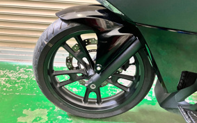 HONDA NM4 VULTUS -02 2014 RC82