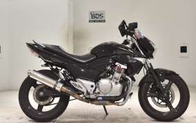 SUZUKI GSR250