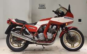 HONDA CB900F BOL D'OR2 2025 SC01
