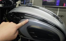 TRIUMPH BONNEVILLE T100 2025