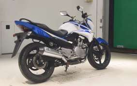 SUZUKI GSR250