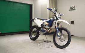 HUSQVARNA FE250