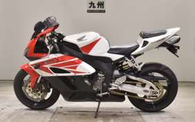 HONDA CBR1000RR 2004 SC57