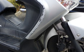 SUZUKI SKYWAVE 200 (Burgman 200)