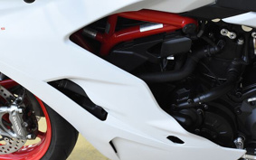 DUCATI SUPER SPORT S 2017 VA01J