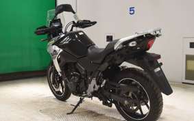 SUZUKI Vｽﾄﾛｰﾑ250A