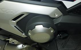 HONDA X-ADV 750 2026 RH21