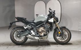 HONDA CB650R E-Clutch 2024 RH17