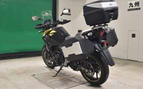 SUZUKI Vｽﾄﾛｰﾑ250A
