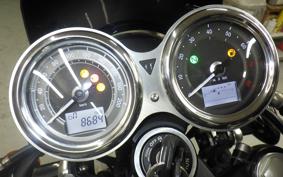 TRIUMPH BONNEVILLE STREET CUP