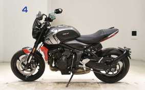 TRIUMPH TRIDENT 660 2024