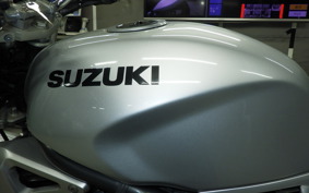 SUZUKI GSX250FX 2023 ZR250C