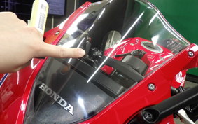 HONDA CBR650R E-Clutch 2026 RH17