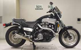 YAMAHA VMAX 2004
