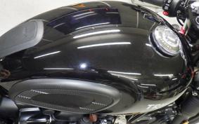 TRIUMPH STREET TWIN
