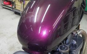 TRIUMPH BONNEVILLE BOBBER 2024