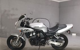 YAMAHA FZ400 1997 4YR
