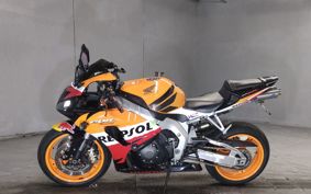 HONDA CBR1000RR SC57