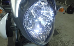 SUZUKI ｸﾞﾗﾃﾞｨｳｽ400 2010 VK58A