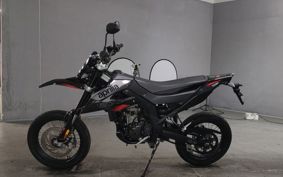 APRILIA SX 125 ..