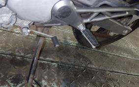 HONDA VTR 250 2005 MC33