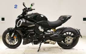 DUCATI DIAVEL V4 2024