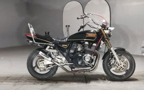 YAMAHA XJR400 1995 4HM