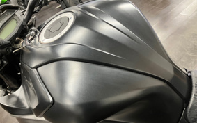 KAWASAKI Z1000 2020 ZXT00W