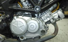 HONDA VTR 250 2005 MC33