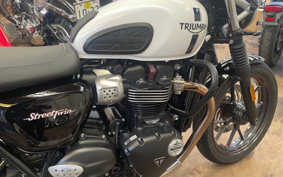 TRIUMPH STREET TWIN 2018 DAD74G