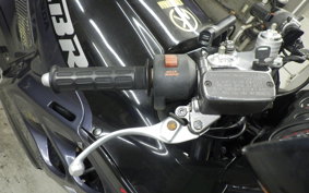 HONDA CBR750 1988 RC27