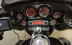HARLEY FLHTCUSE 1800CVO 2010 PR8