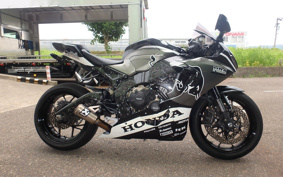 HONDA CBR1000RR 2017 SC77