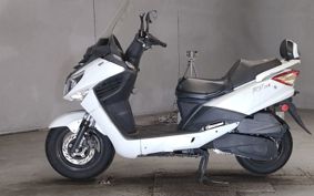 SYM RV125i ..