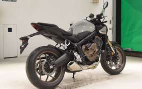 HONDA CB650R E-Clutch 2026 RH17