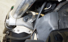 SUZUKI GSR250 2012