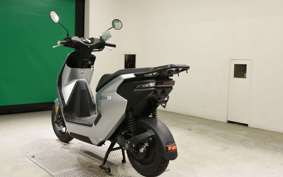 HONDA EM1 e: 2022 EF16