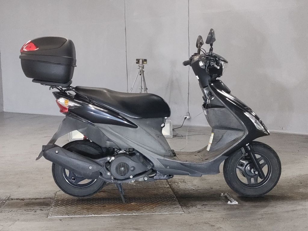Фото Suzuki ADDRESS V125 с японского аукциона