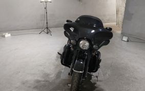 HARLEY FLHTCUSE 1800CVO 2010 PR8