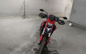 DUCATI HYPERMOTARD 939 2016 BA01JA