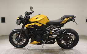 TRIUMPH STREET TRIPLE RS 2023